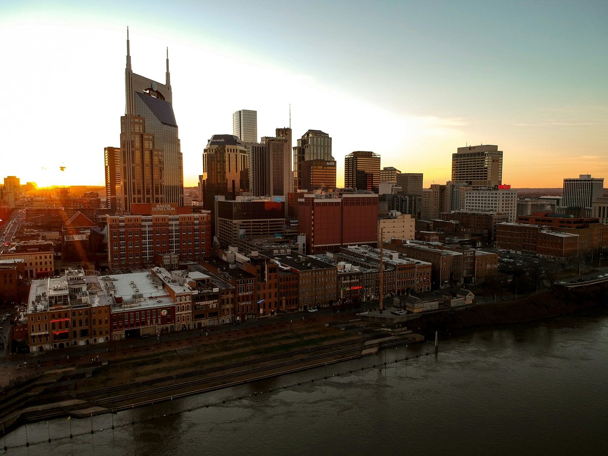austin-wills--qKP-eGqTw0-unsplash